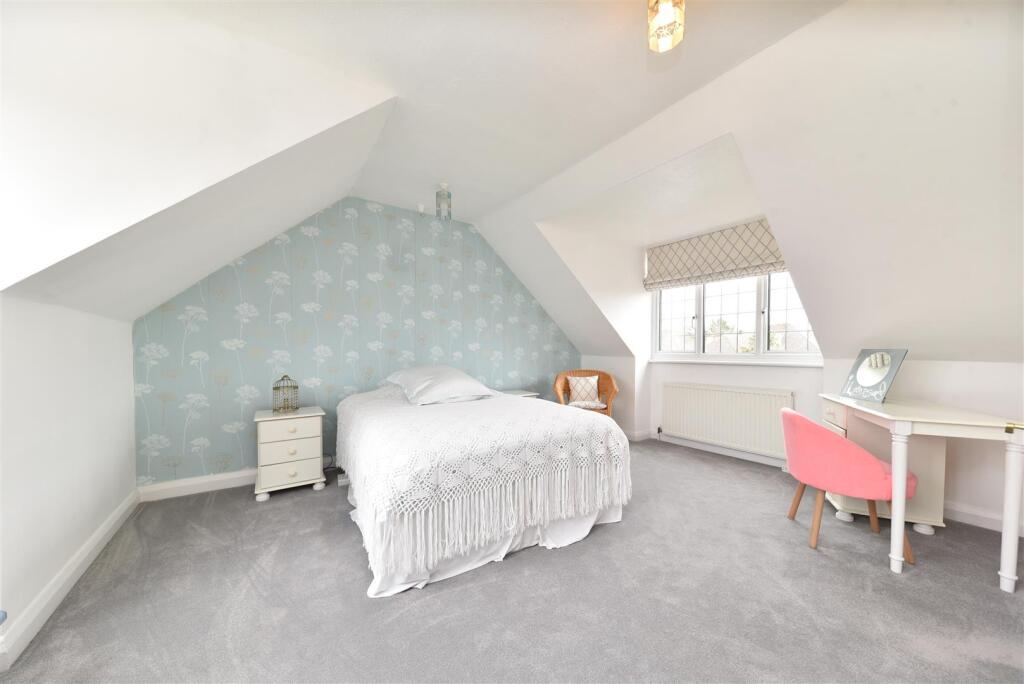 Additional image 15 of Westland Drive, Brookmans Park, Hatfield