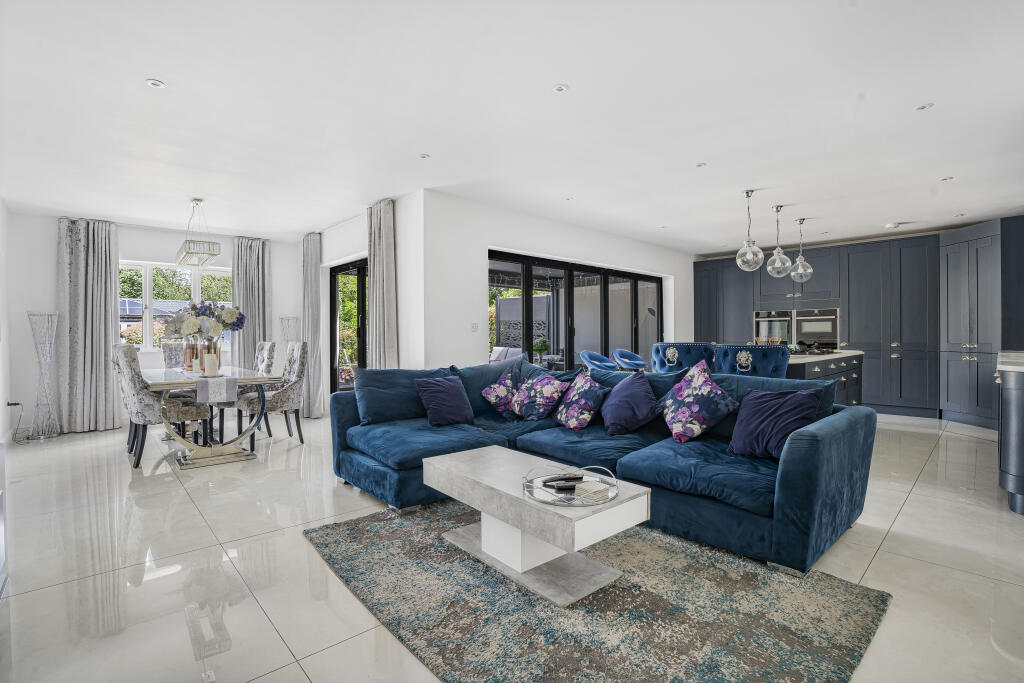 Additional image 5 of Dixons Hill Close, Welham Green, Hatfield, AL9