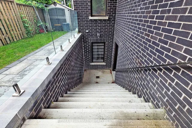 Additional image 42 of 114 Lloyd Manor Rd