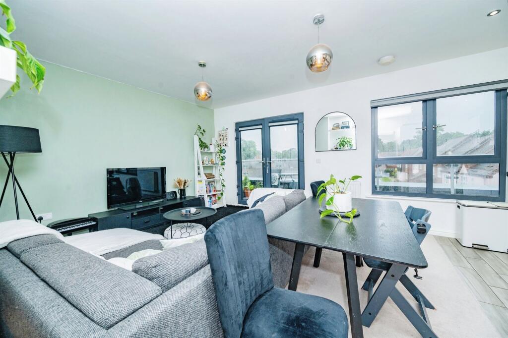 Additional image 2 of Sun Lane, Harpenden