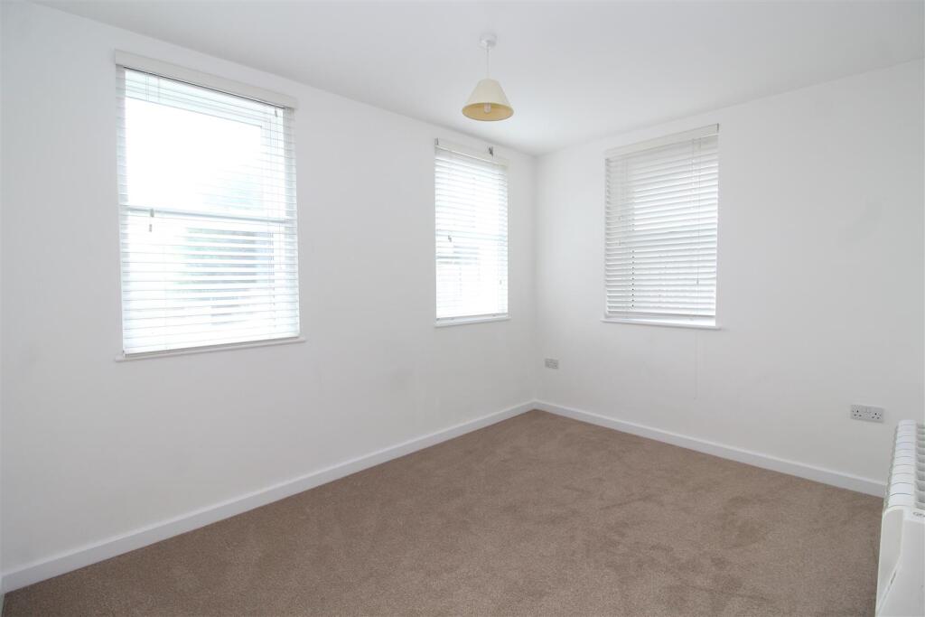 Additional image 6 of Porters Wood, ST ALBANS