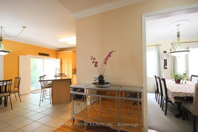 Additional image 10 of 6 Bowsfield Dr