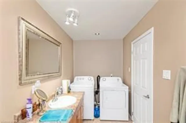 Additional image 23 of 1548 Brock Rd