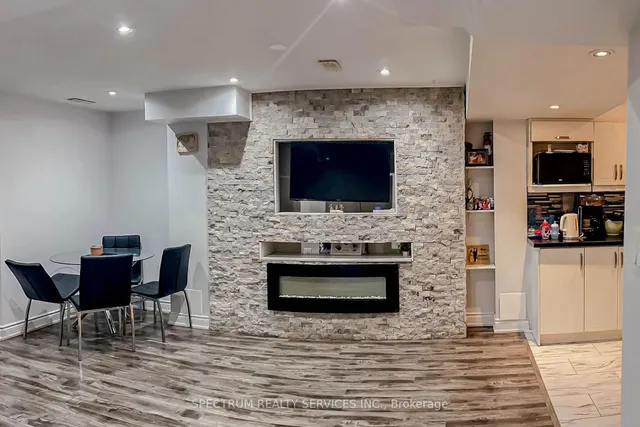 Additional image 21 of 22 Ungava Bay Rd