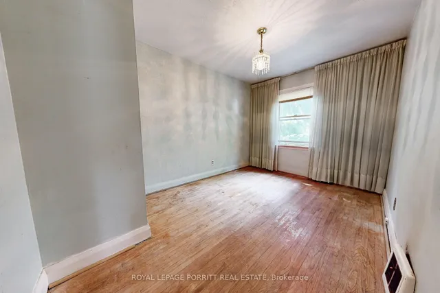 Additional image 12 of 27 Struthers St