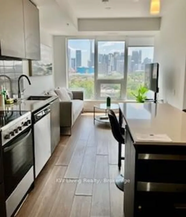 Additional image 2 of 203 College St Unit 801