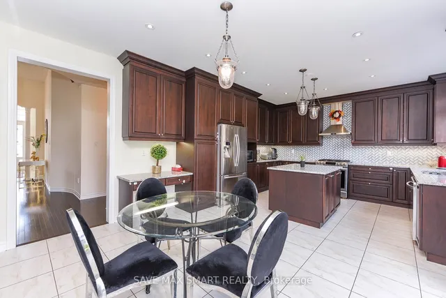 Additional image 18 of 13 Royal west Dr