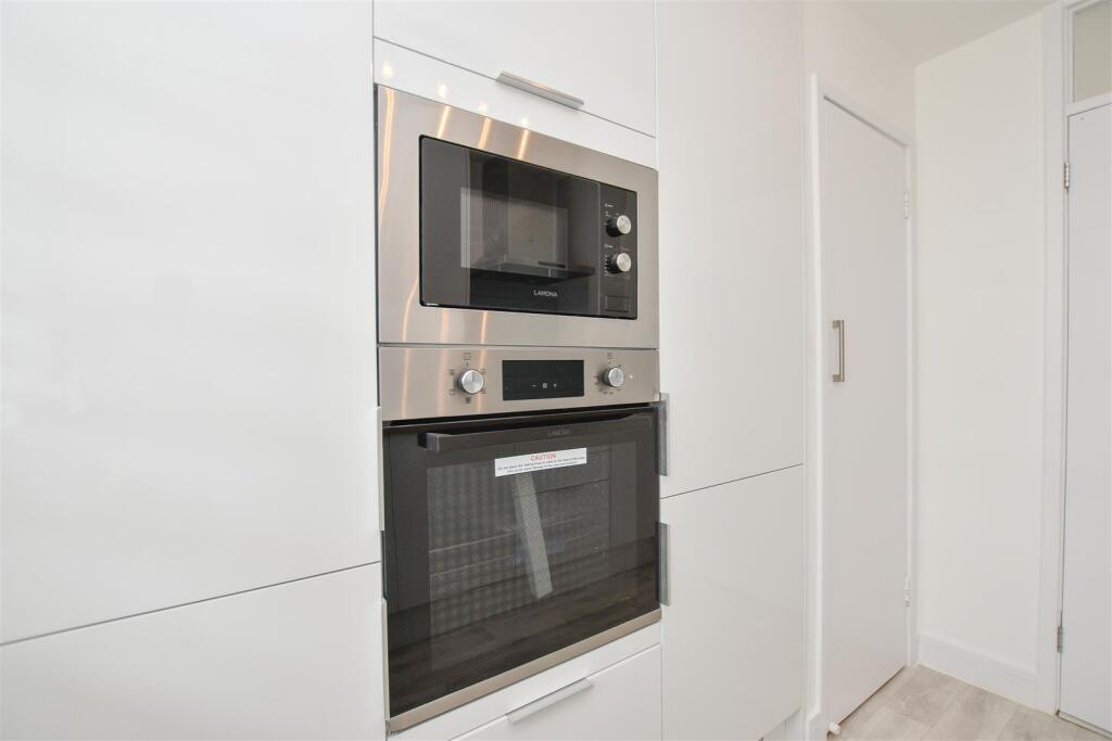 Additional image 6 of Fairhaven, Park Street Lane, Park Street, St. Albans