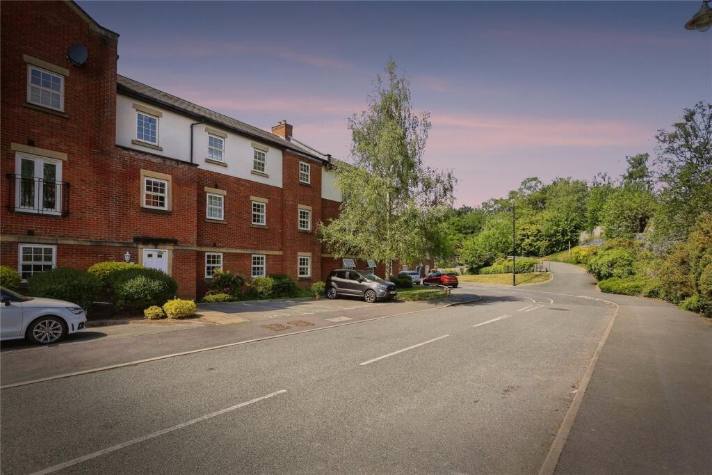 Horseshoe Crescent, Great Barr, Birmingham, B43