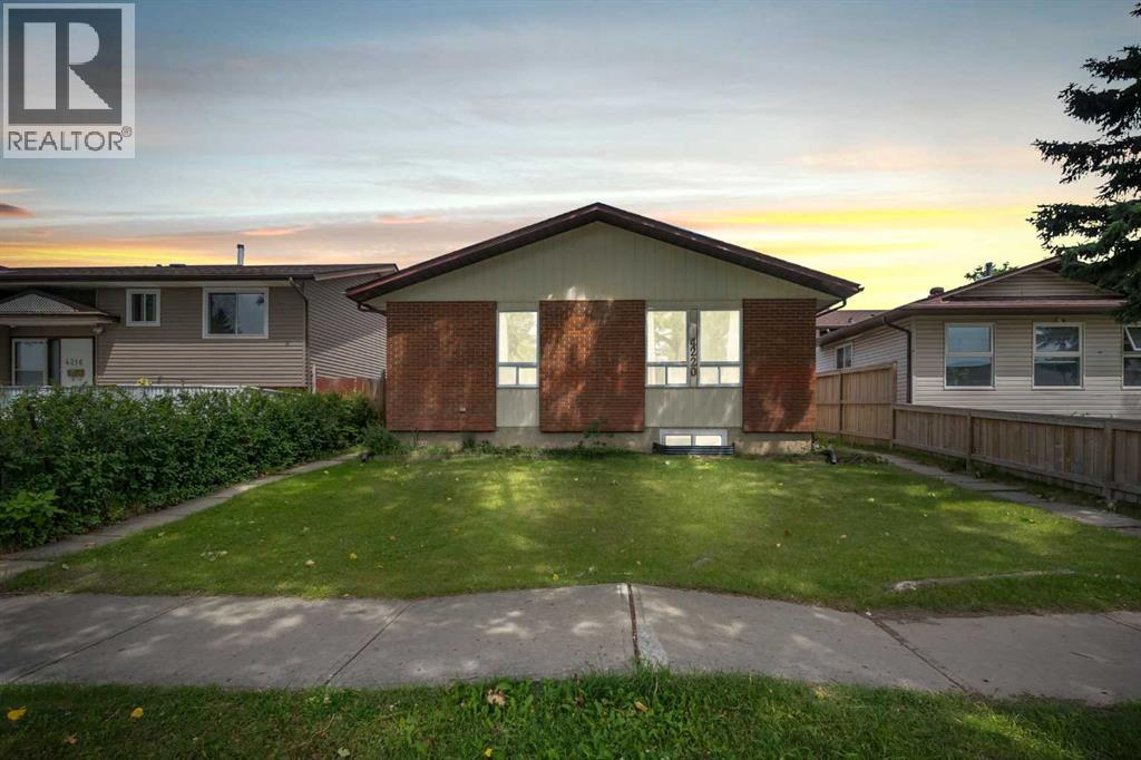 4220 Whitehorn Drive NE|Calgary, Alberta T1Y5C5