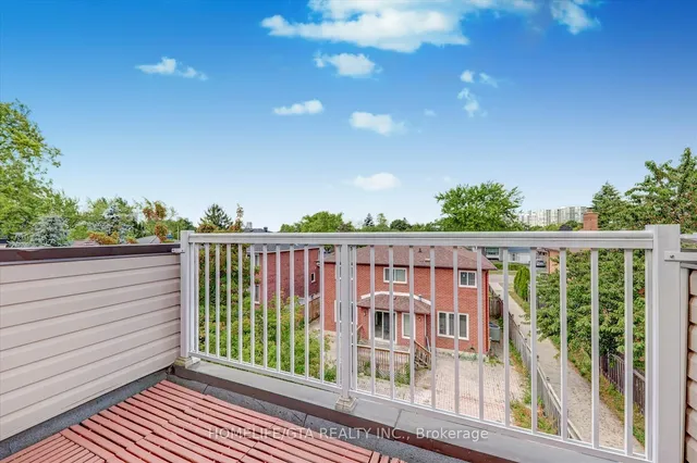 Additional image 33 of 62 Wyper Sq