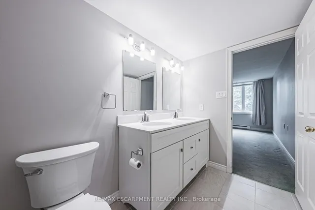 Additional image 23 of 150 WILSON St Unit 215