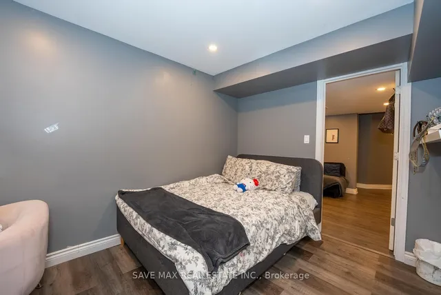 Additional image 39 of 2 Billiter Rd