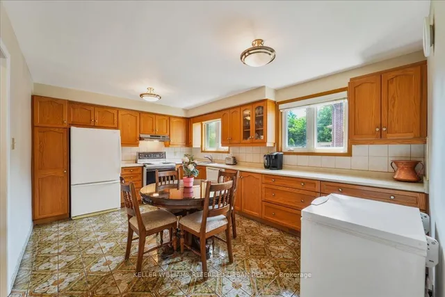 Additional image 13 of 25 Farrell Ave