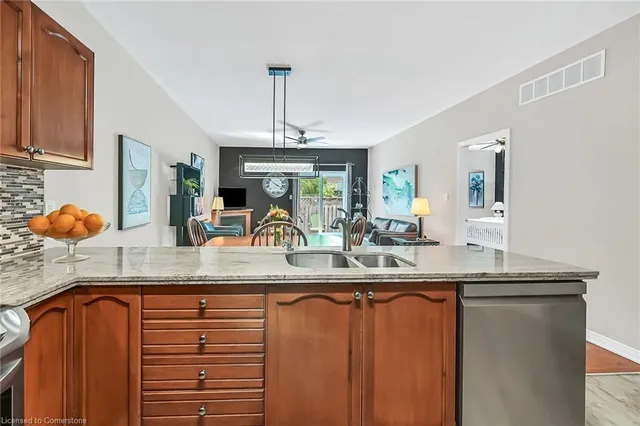 Additional image 10 of 34 Abbotsford Trail