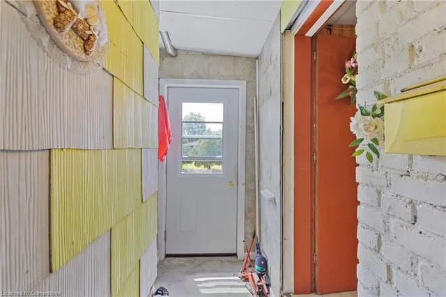 Additional image 19 of 342 Old Guelph Rd