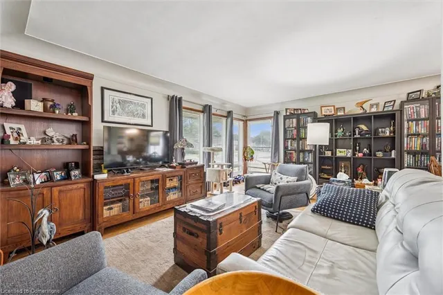 Additional image 10 of 143 Bruce St