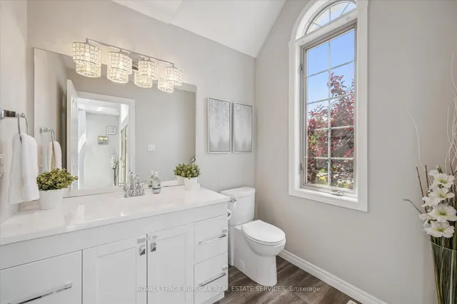 Additional image 19 of 38 Surrey Dr