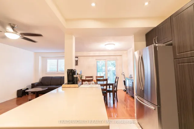 Additional image 9 of 18 Carl Cres