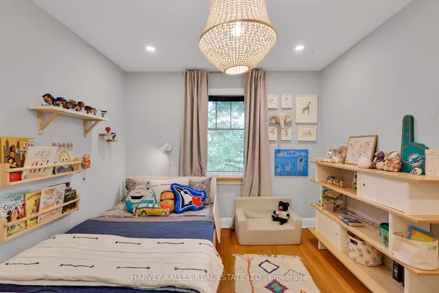 Additional image 31 of 109 Whitmore Ave