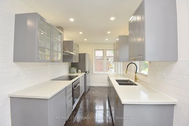 Additional image 12 of 45 Dunkirk Ave