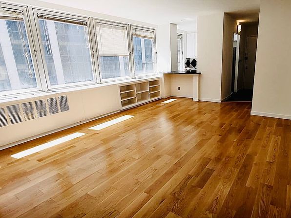 130 Water St APT 12H, New York, NY 10005