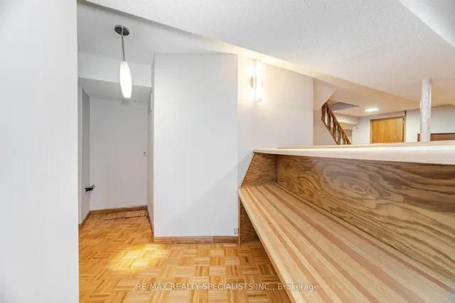 房产图片 39 - 5274 Huntingfield Dr