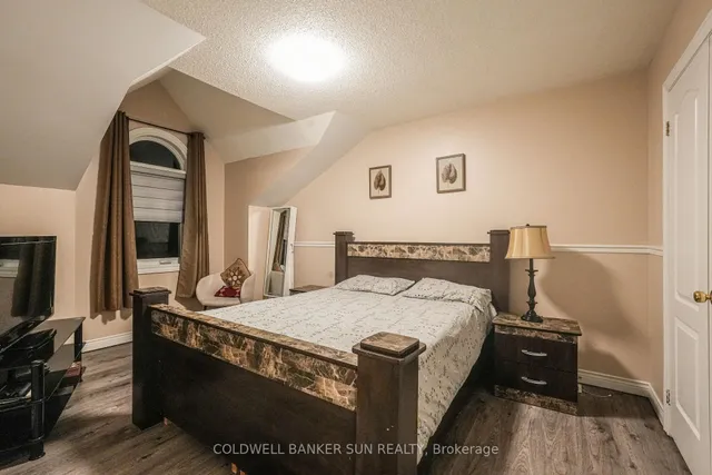 Additional image 16 of 194 Pressed Brick Dr