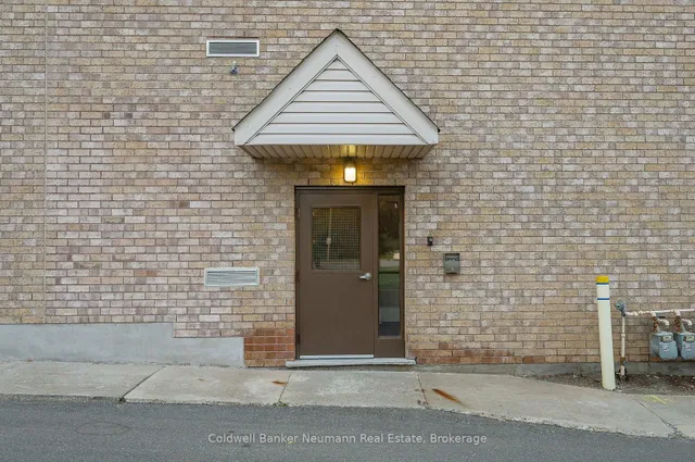 Additional image 3 of 1522 King St Unit 101