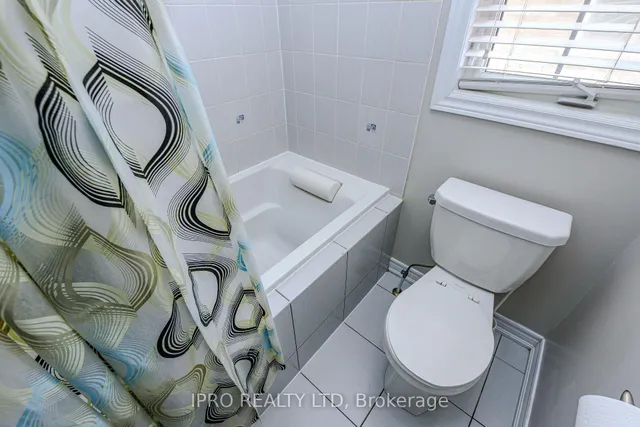 Additional image 25 of 44 Templehill Rd