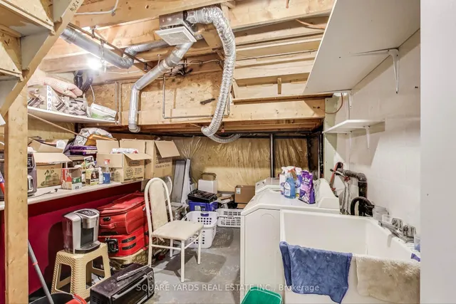 Additional image 41 of 59 Adirondack Cres