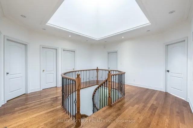 Additional image 18 of 242 Empress Ave