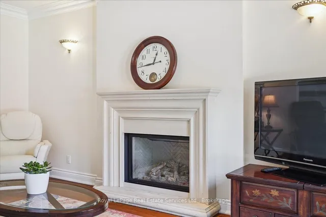 Additional image 18 of 471 Deerhurst Dr