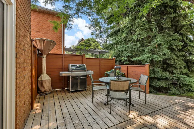 Additional image 41 of 1062 Glenbrook Ave