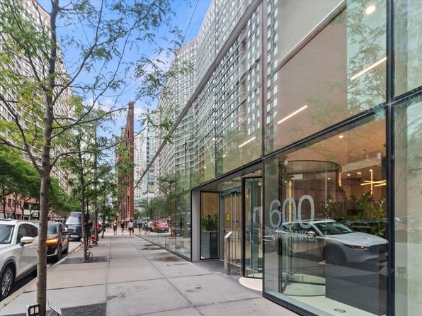 600 N Fairbanks Ct UNIT 3501, Chicago, IL 60611