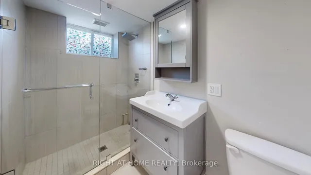 Additional image 30 of 36 Juliet Cres