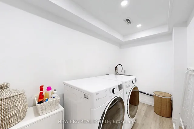 房产图片 40 - 1951 Rathburn Rd 单元 5