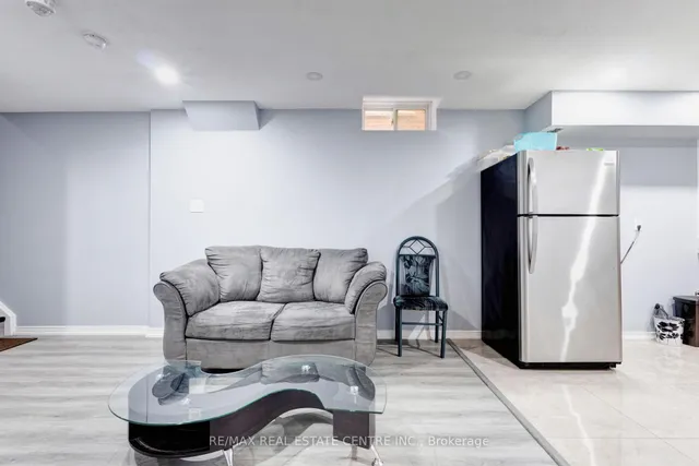 Additional image 37 of 11 Hoover Rd