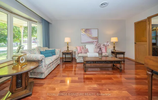 房产图片 4 - 28 Allangrove Cres