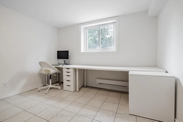 Additional image 7 of 27 Apache Tr