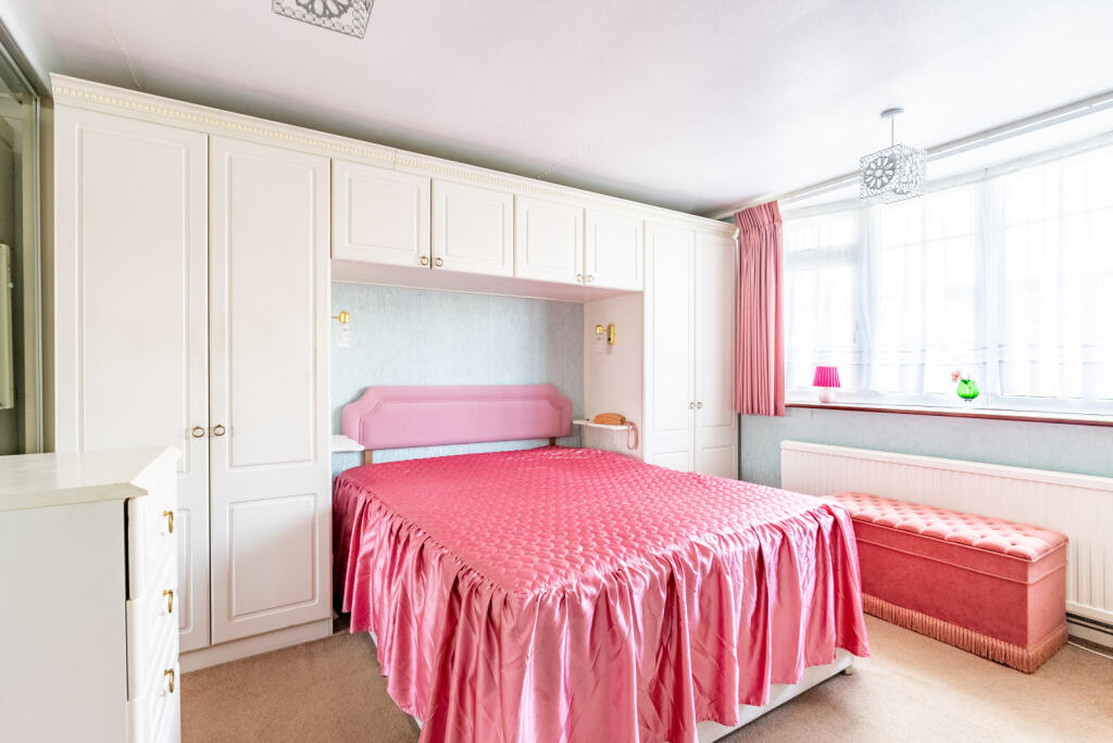 Additional image 7 of Swans Close, St. Albans, Hertfordshire, AL4