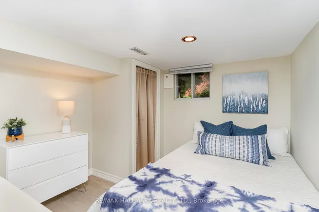 Additional image 35 of 7 Tizzard Ave