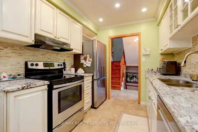 Additional image 47 of 47 Nuttall St