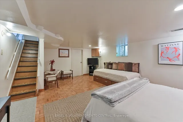 Additional image 36 of 384 Margueretta St