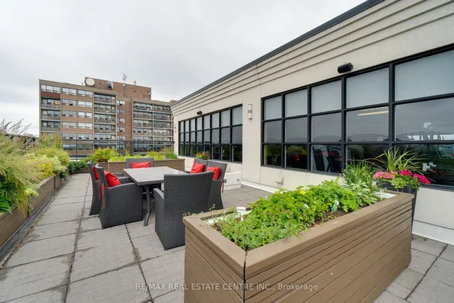 Additional image 34 of 112 Benton St Unit 211