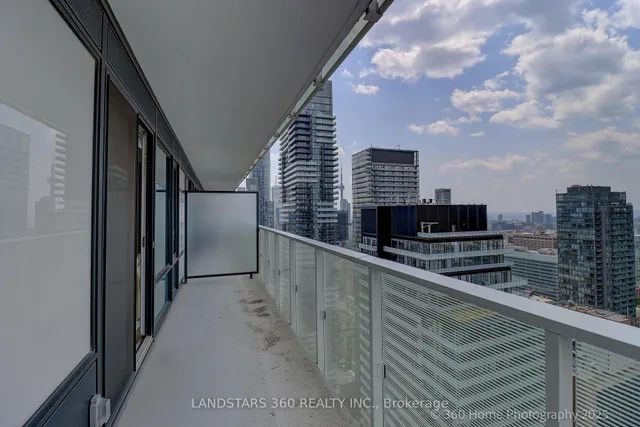 Additional image 25 of 501 Yonge St Unit 4202