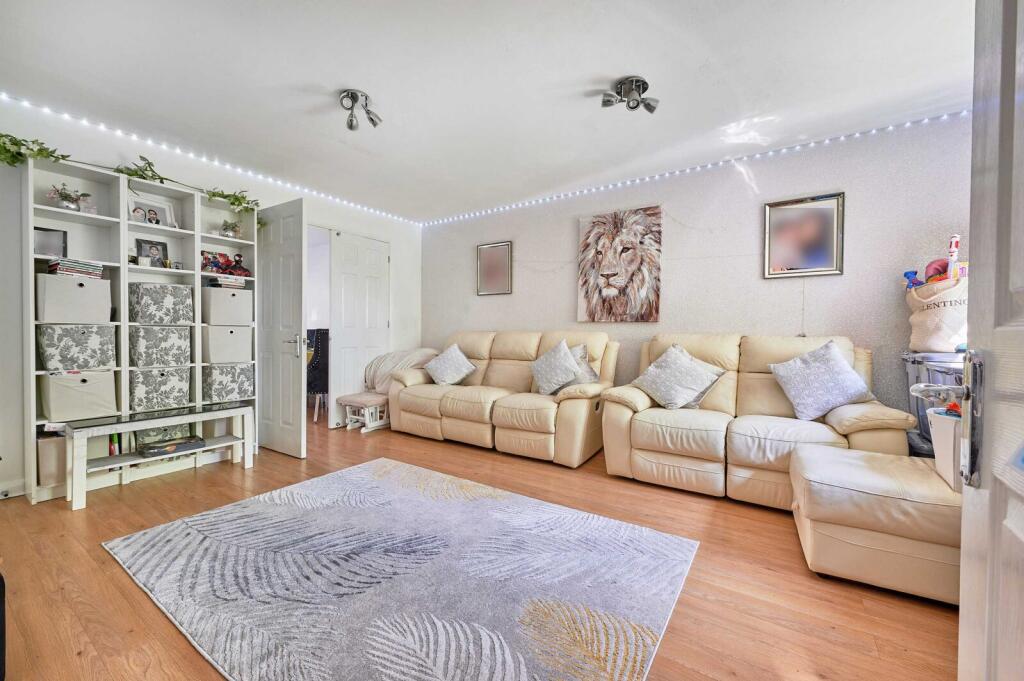 Additional image 2 of Holyrood Crescent, St. Albans, Hertfordshire, AL1