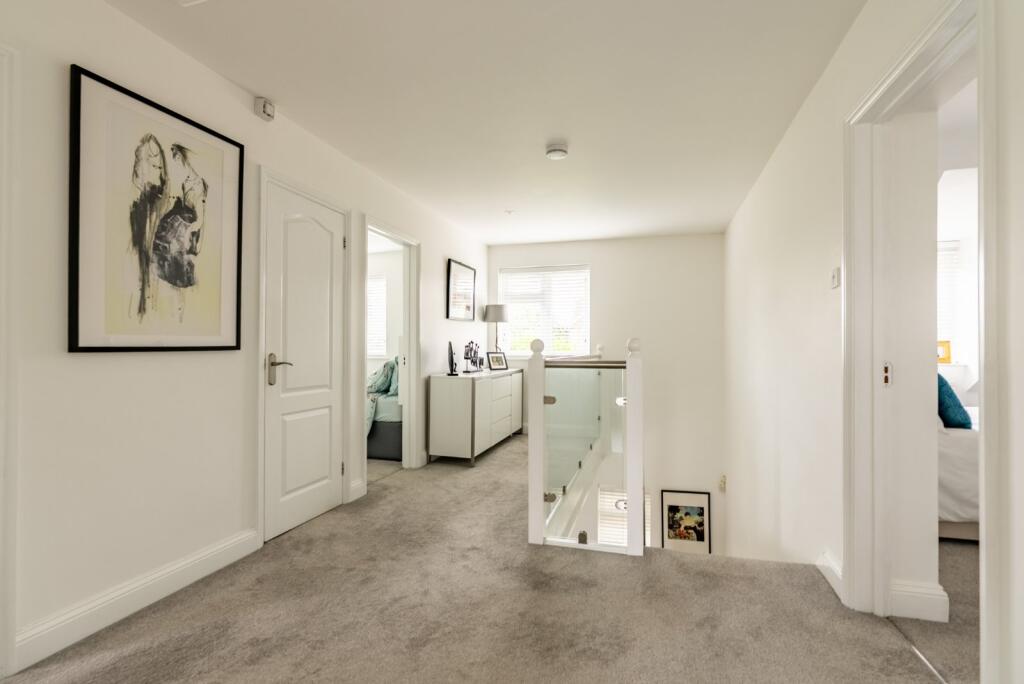 Additional image 18 of Pilgrim Close, Park Street, St. Albans, Hertfordshire, AL2