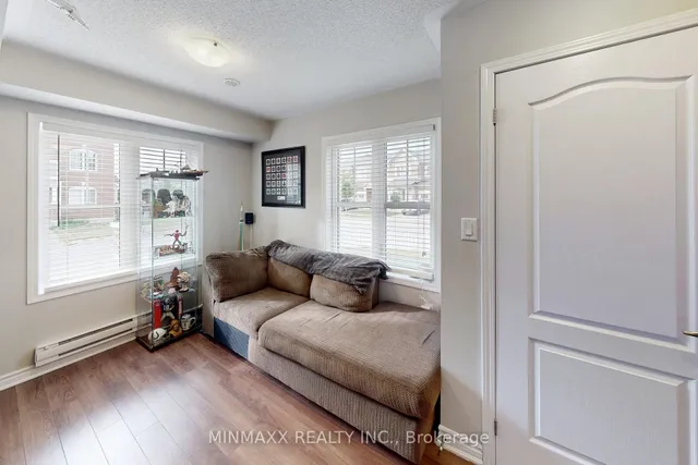 房产图片 7 - 300 Casson Pt