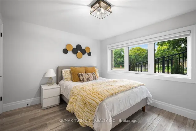 Additional image 27 of 162 Greenbrook Dr